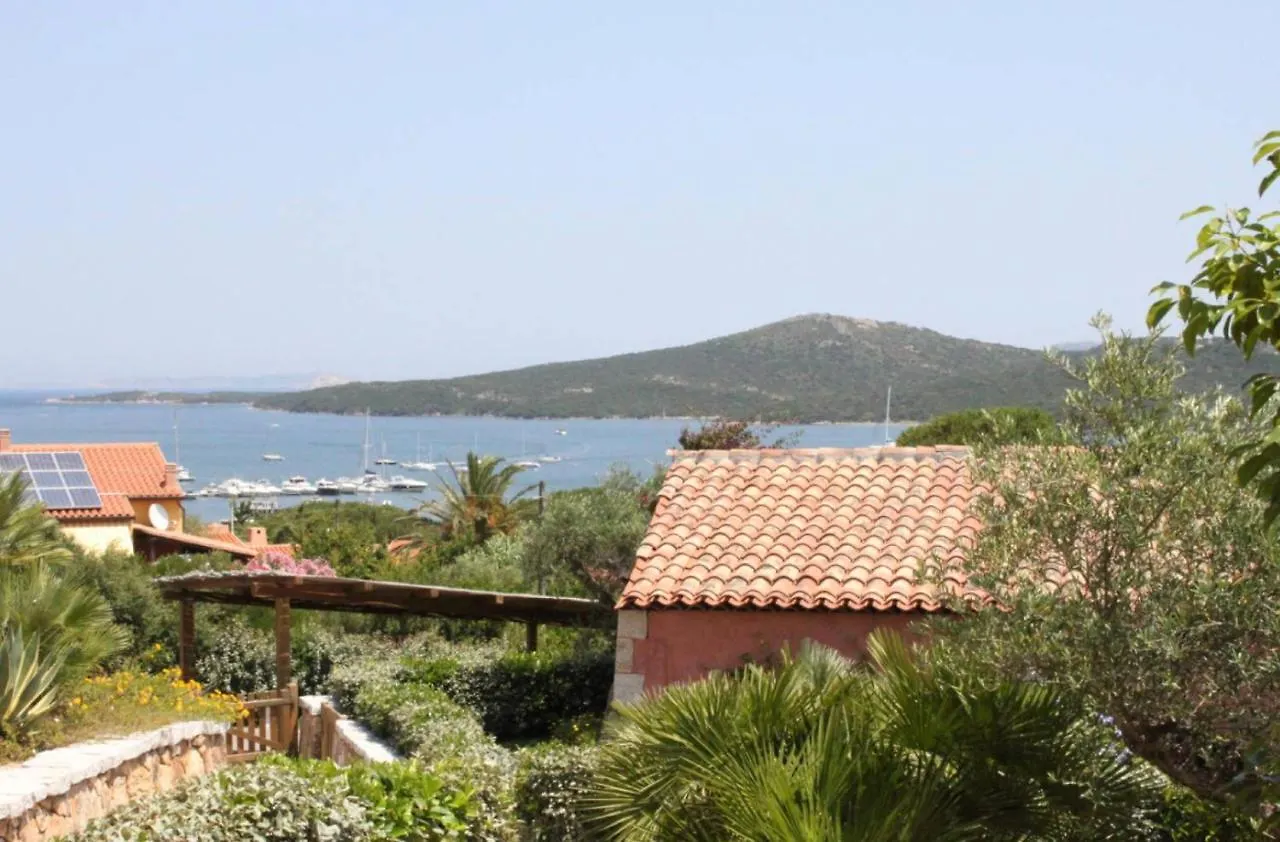 Seaview Apartment Порто-Поццо Италия