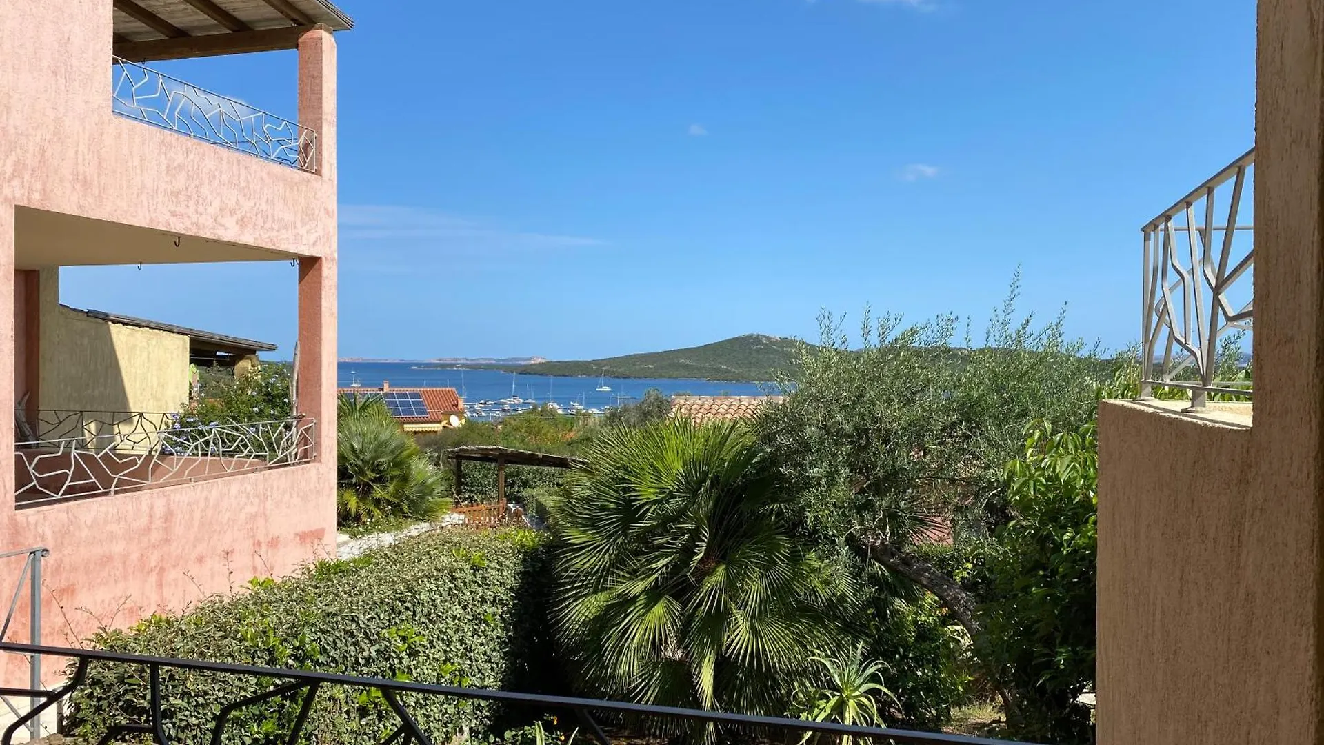Seaview Apartment Порто-Поццо